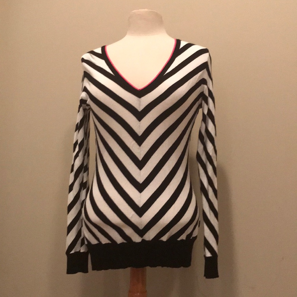 Black and white stripped sweater